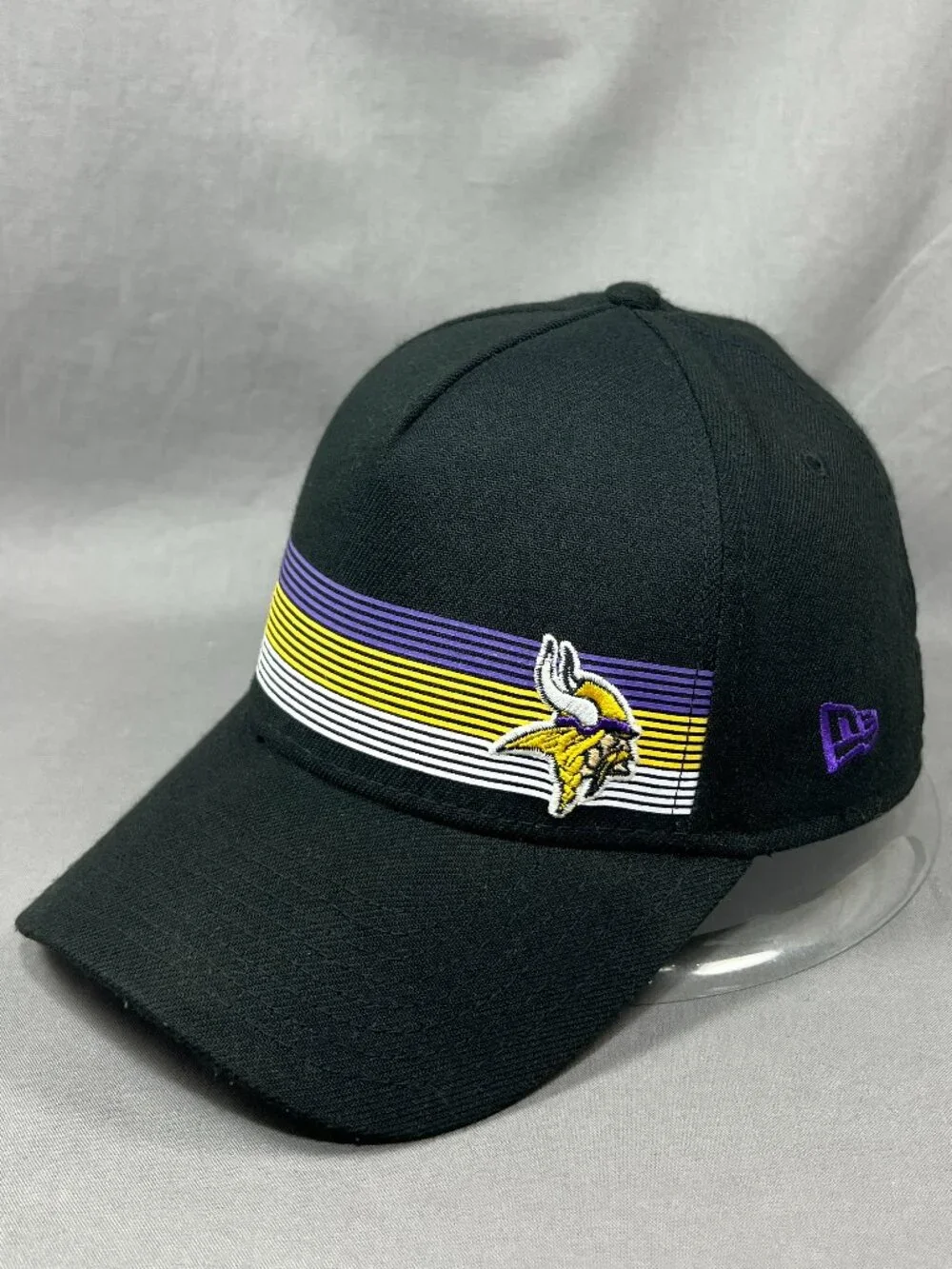 Minnesota Vikings New Era 39Thirty Flex M/L Hat Black Flawless Stripe Mens Cap